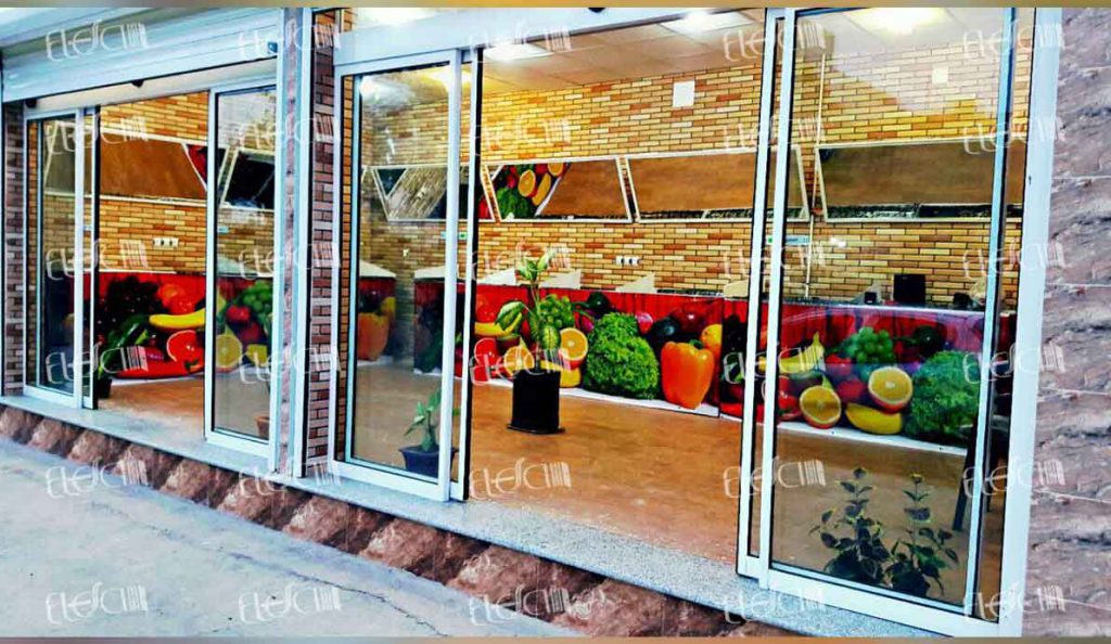 پروژه درب شیشه‌ای اتوماتیک میوه فروشی - شرکت السا